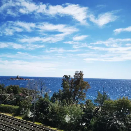 Kamp alanı Mobil Neuf L Ile Dor St Raphael Avec Piscine Saint-Raphaël