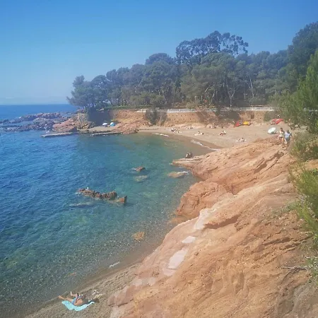 Kamp alanı Mobil Neuf L Ile Dor St Raphael Avec Piscine Saint-Raphaël
